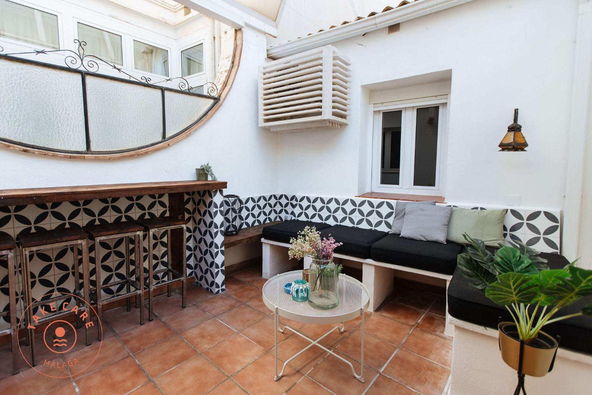 Apartment Casa Riad With Spacious Patio - Tcm Malaga Zewnętrze zdjęcie
